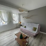 아파트 Le Pont Saint Roch Lumineux Avec Garage *